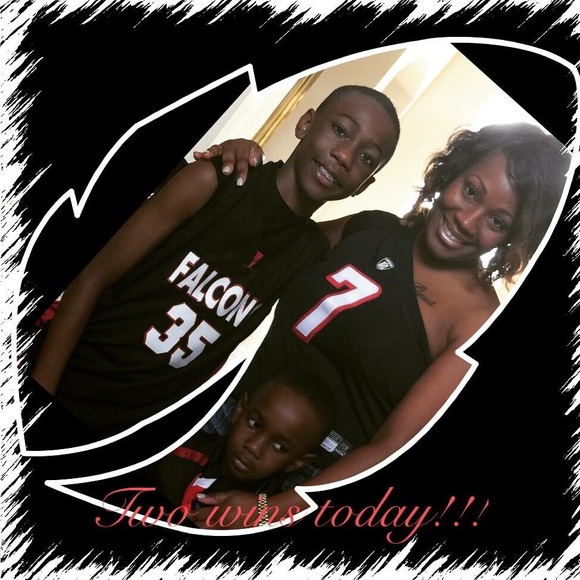 Meet your Posher, Adria - Picture 6 of 10